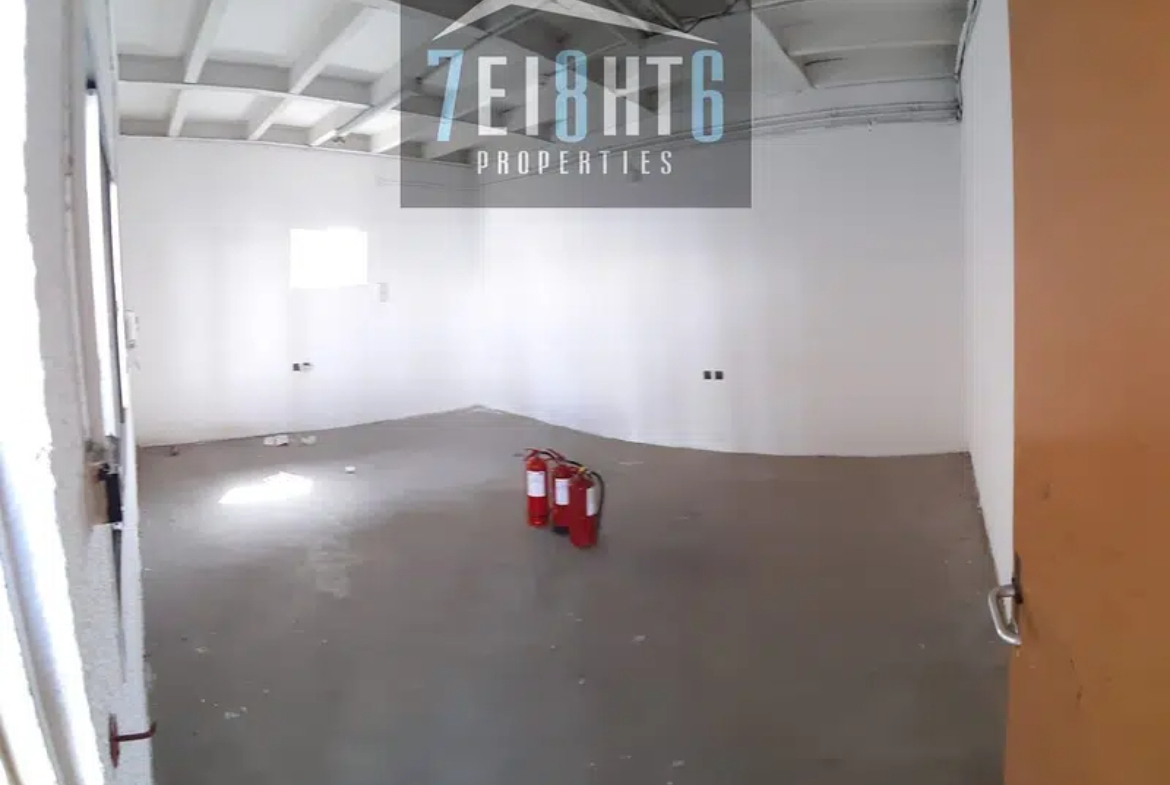 Fully maintain 7,800 sqft Commercial open Warehouse with 4-Offices and Bathroom for rent in Al Qubaisi, Sharja