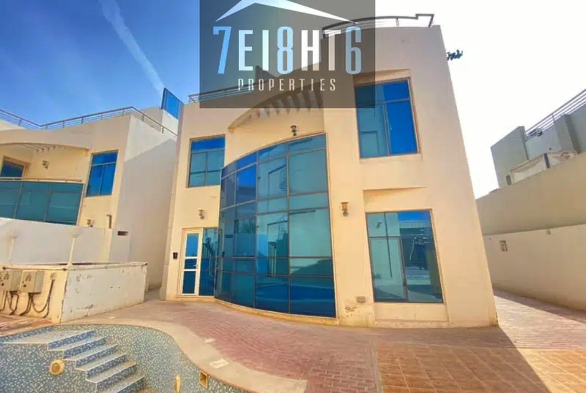 Beautiful 5 B/R Villa for Rent in Umm Suqeim