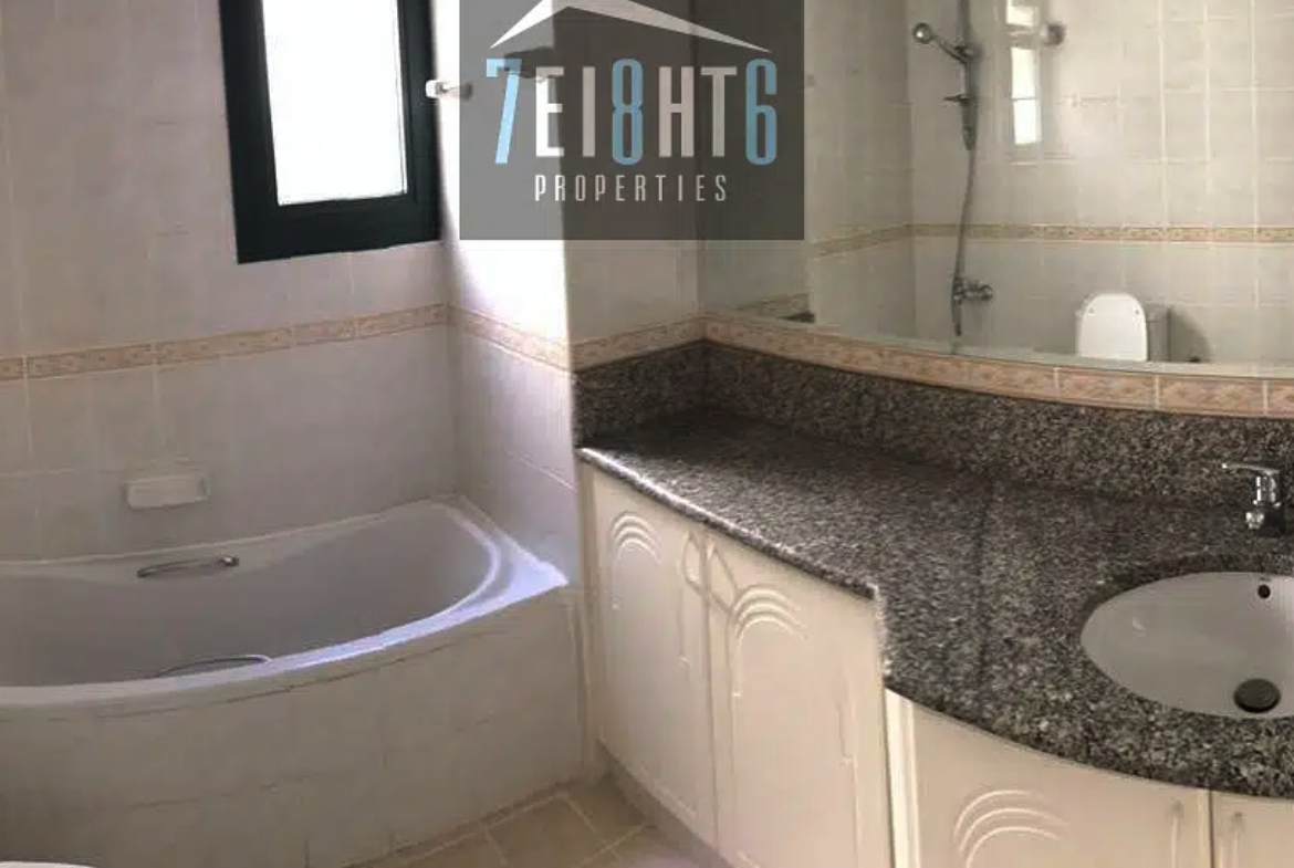 3 Bedrooms Fantastic Duplex Type Villa for Rent in Umm Suqeim 2