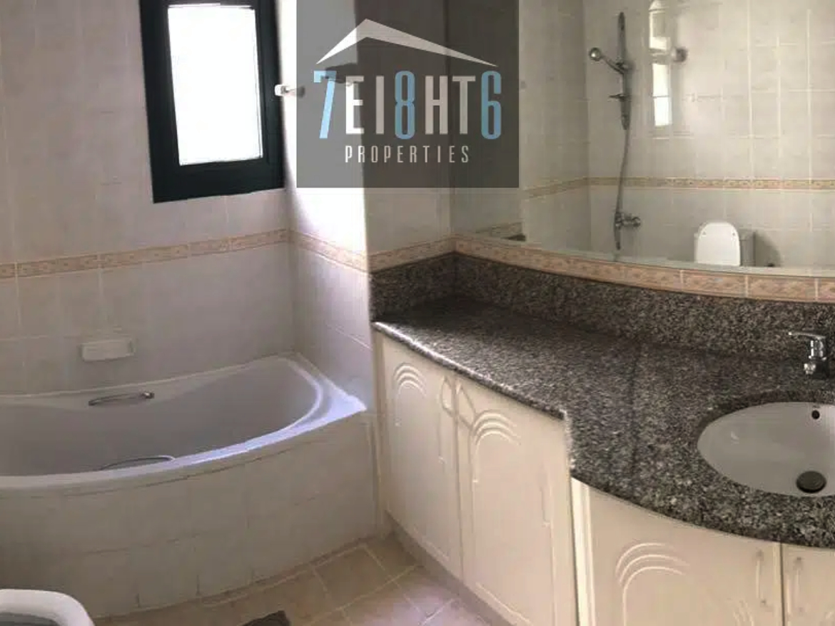 3 Bedrooms Fantastic Duplex Type Villa for Rent in Umm Suqeim 2