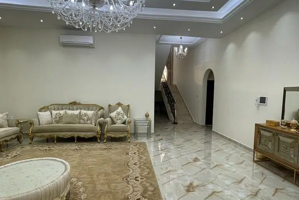 Very Spacious 5 Bedroom Villa For Rent in Al Awir