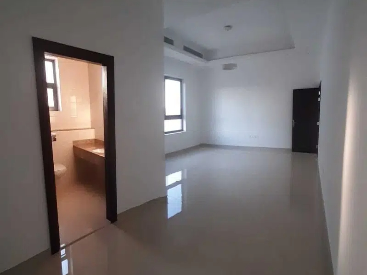 6 Bedrooms Villa for Rent in Al Khawaneej